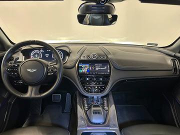 صورة 10 لـ 2020 Aston Martin DBX