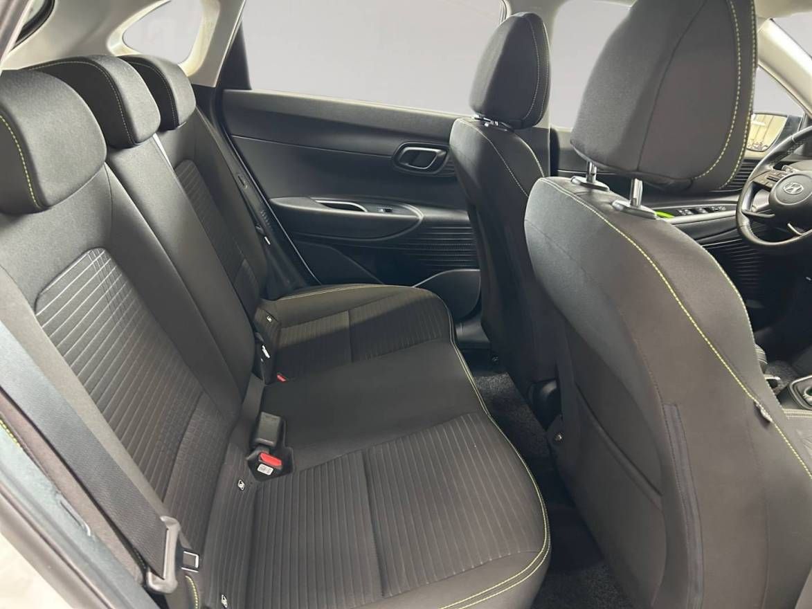 Fahrzeugabbildung Hyundai i20 1.0 T-Gdi (101 PS) 48V Intro Edition