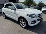 Mercedes-Benz GLE 350 d 4Matic AHK NAVI LEDER SCHIEBE LED TOP - Mercedes-Benz GLE 350 mit Diesel-Antrieb: Geländewagen