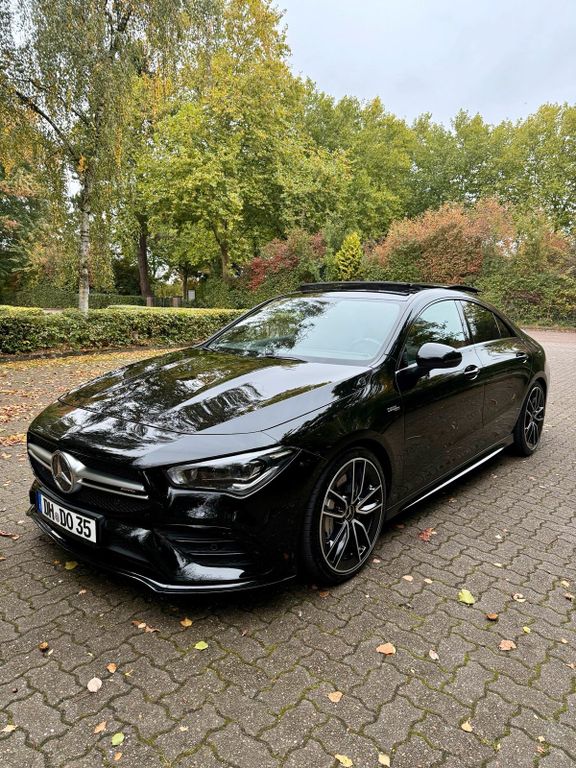 Image of Mercedes-Benz CLA 35 AMG