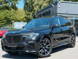 BMW X7 xDrive 30 d  Glas - Sky - M Sportpaket /// - BMW X7: M