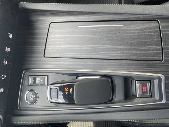 Fahrzeugabbildung Peugeot 508 SW PSE HYBRID 360 e-EAT8 AHK+WKR 19+DACHTRÄ