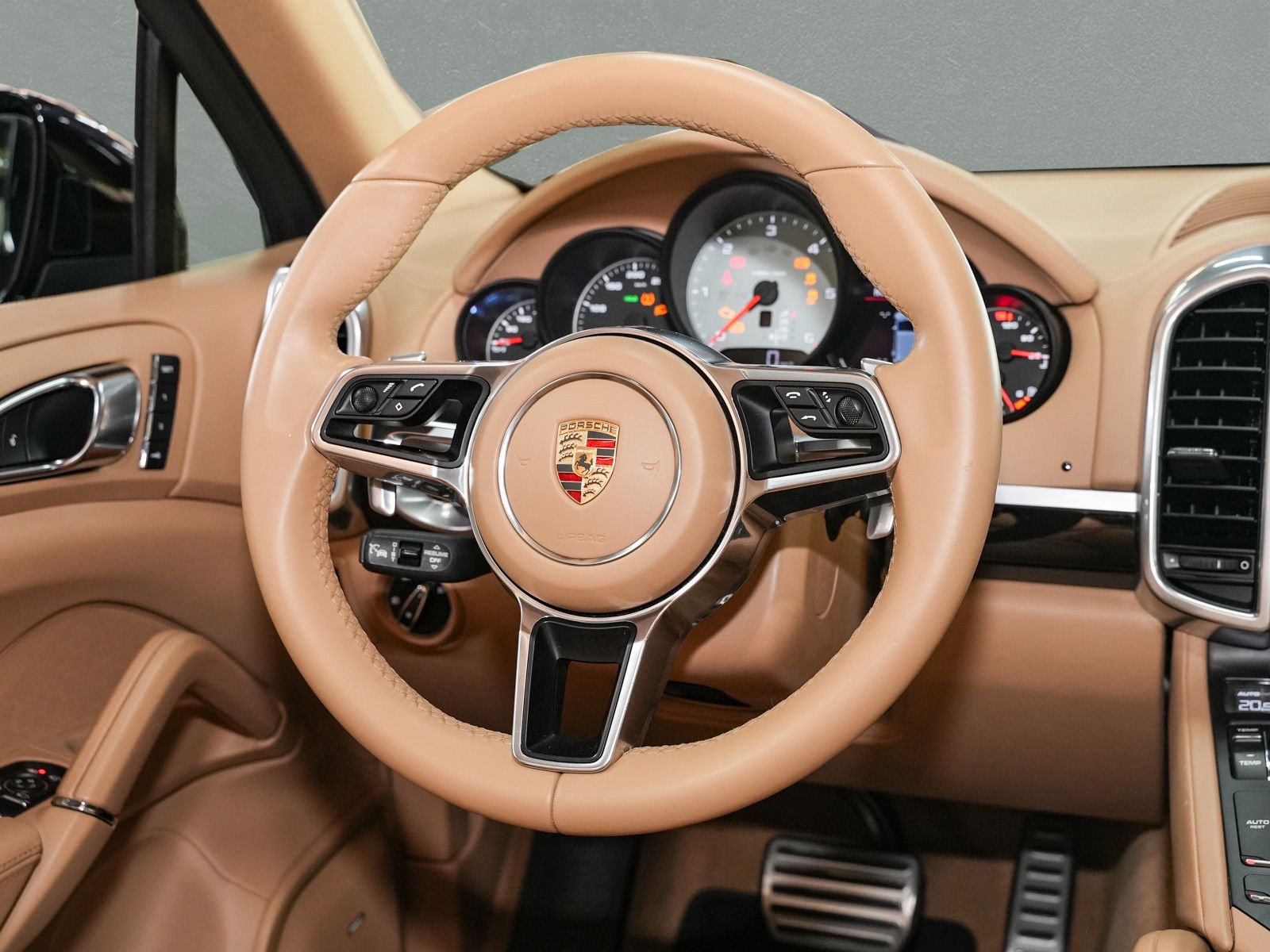 Fahrzeugabbildung Porsche Cayenne S Diesel - LED|Luft|Softclose|ACC|Pano