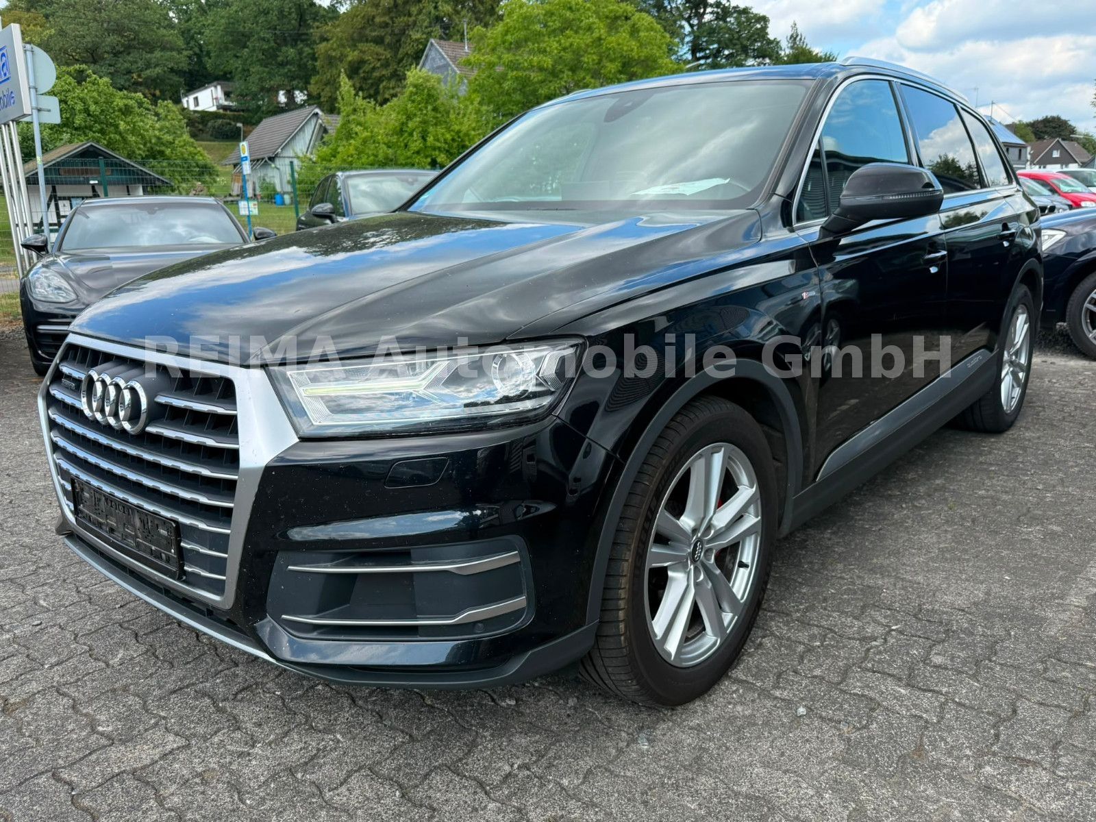 Fahrzeugabbildung Audi Q7 3.0 TDI quattro S-Line, 7 Sitzer, Pano