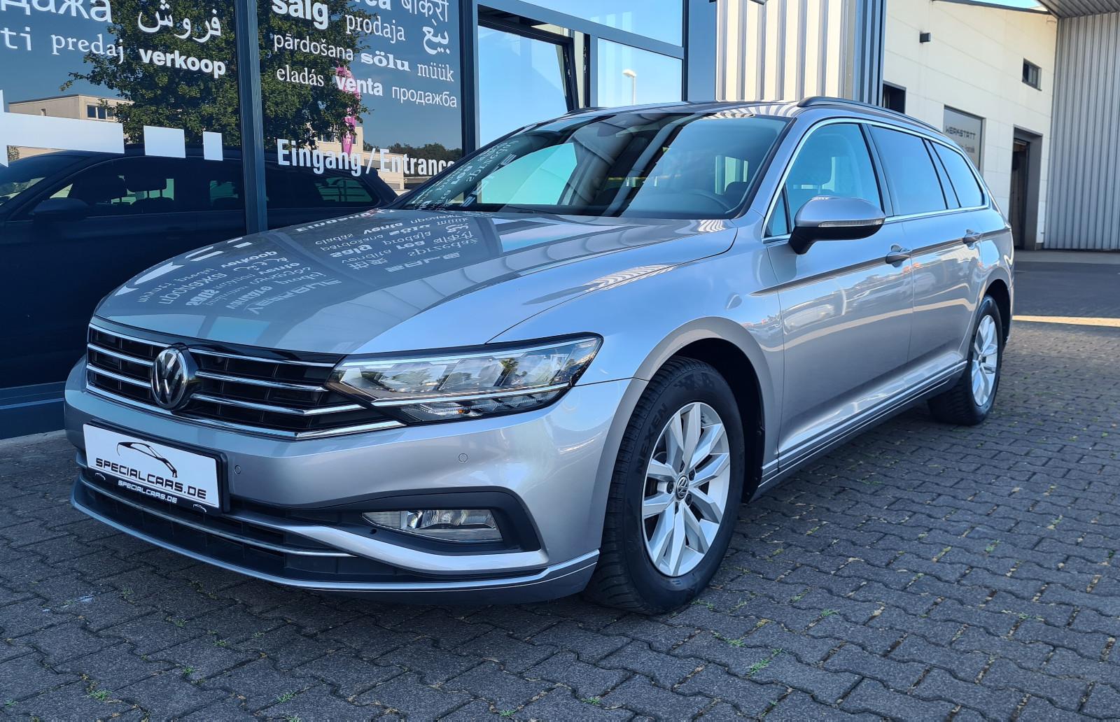 Volkswagen Passat Variant - Automatik - AHK - Navi