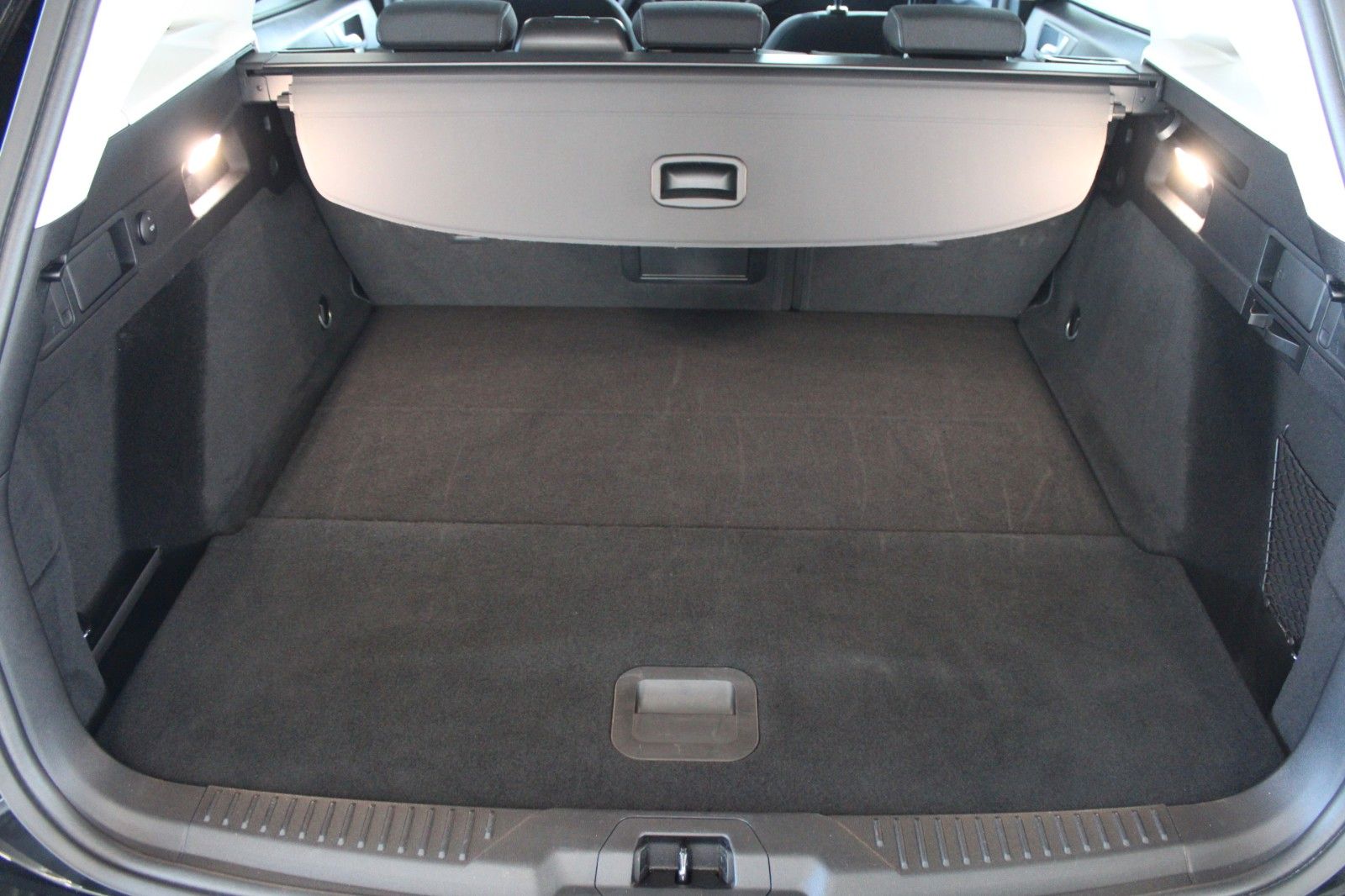 Fahrzeugabbildung Ford Focus Active X Turnier Automatik LED NAVI CAM