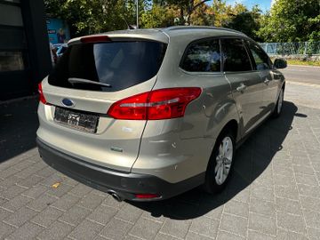 Ford Focus - 4