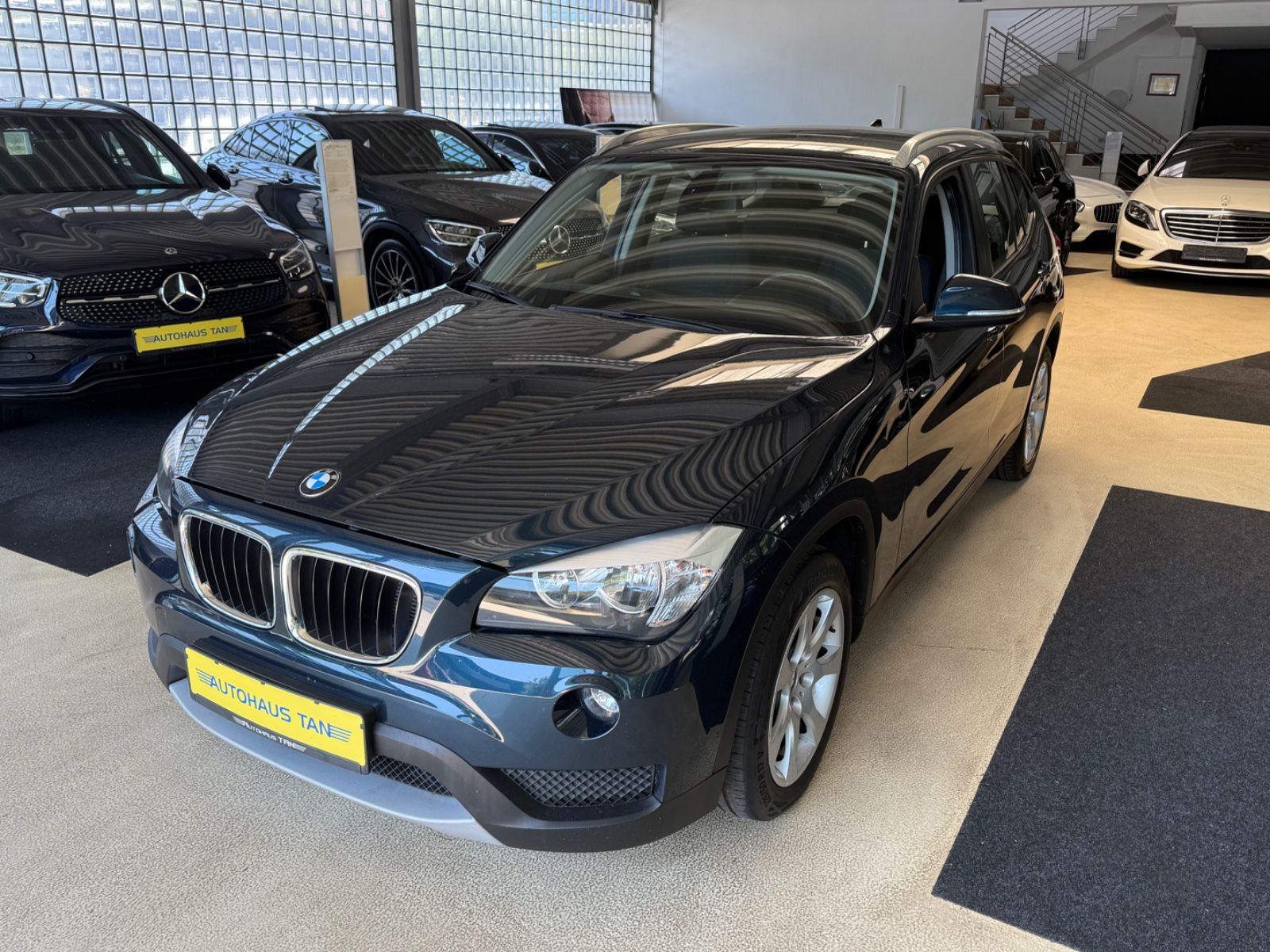 Fahrzeugabbildung BMW X1 sDrive 16 d