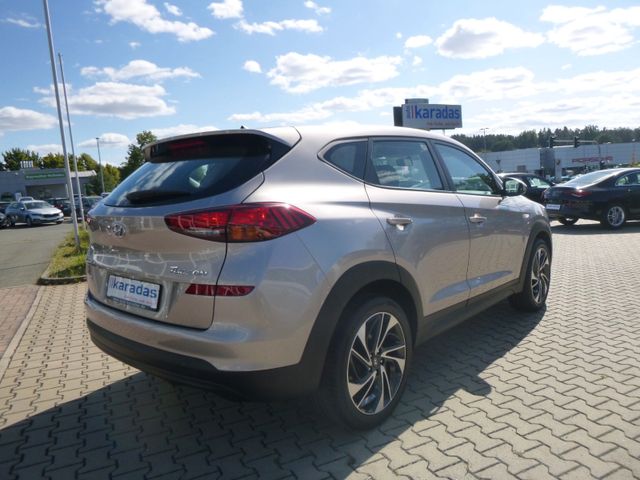 Fahrzeugabbildung Hyundai Tucson Pure 2WD >64.818KM/Automatik<
