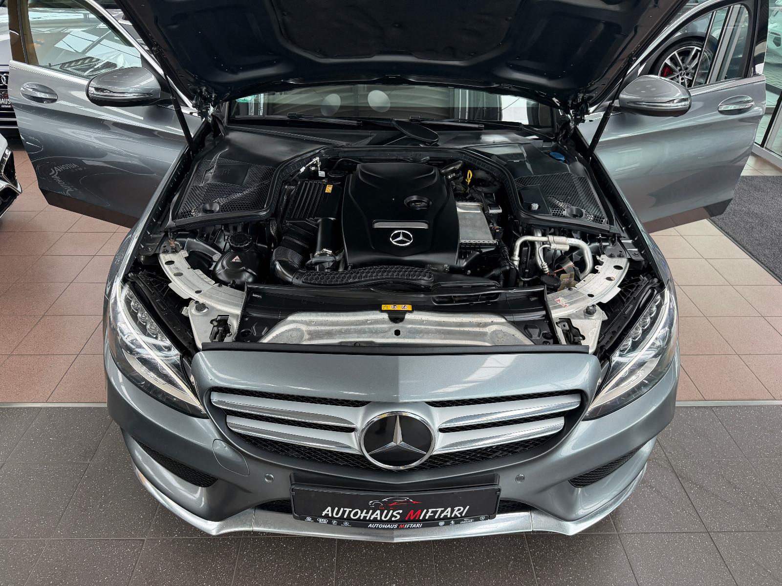 Mercedes-Benz C 250 T CGI AMG Line Distronic Kamera Park Leder