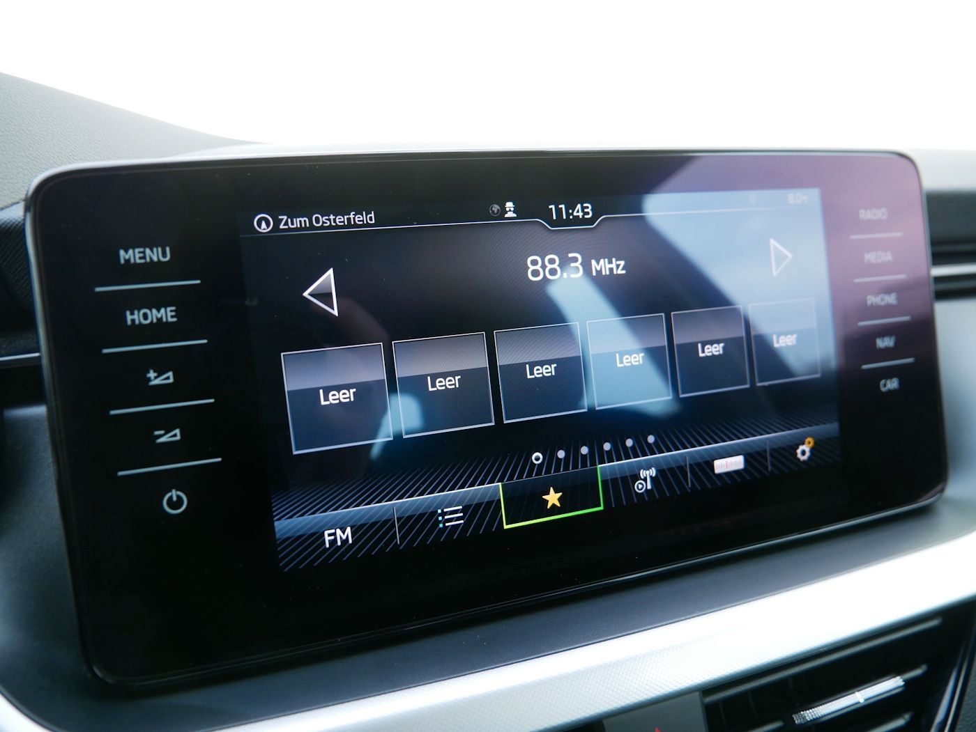 Fahrzeugabbildung SKODA Kamiq 1.0 Ambition DSG LED PDC Klimaautomatik AL