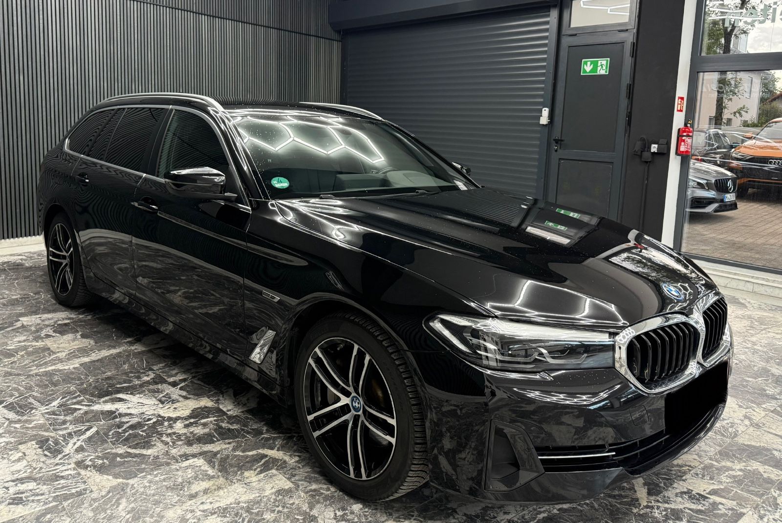 BMW 520 5 Touring 520 e Automatik*Leder*8-fach* imagem 3