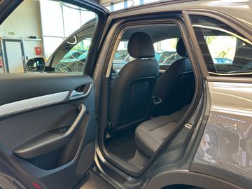 Audi Q3 *Bi-XENON*SITZHZ*PDC*1.AND*TEMPOMAT*
