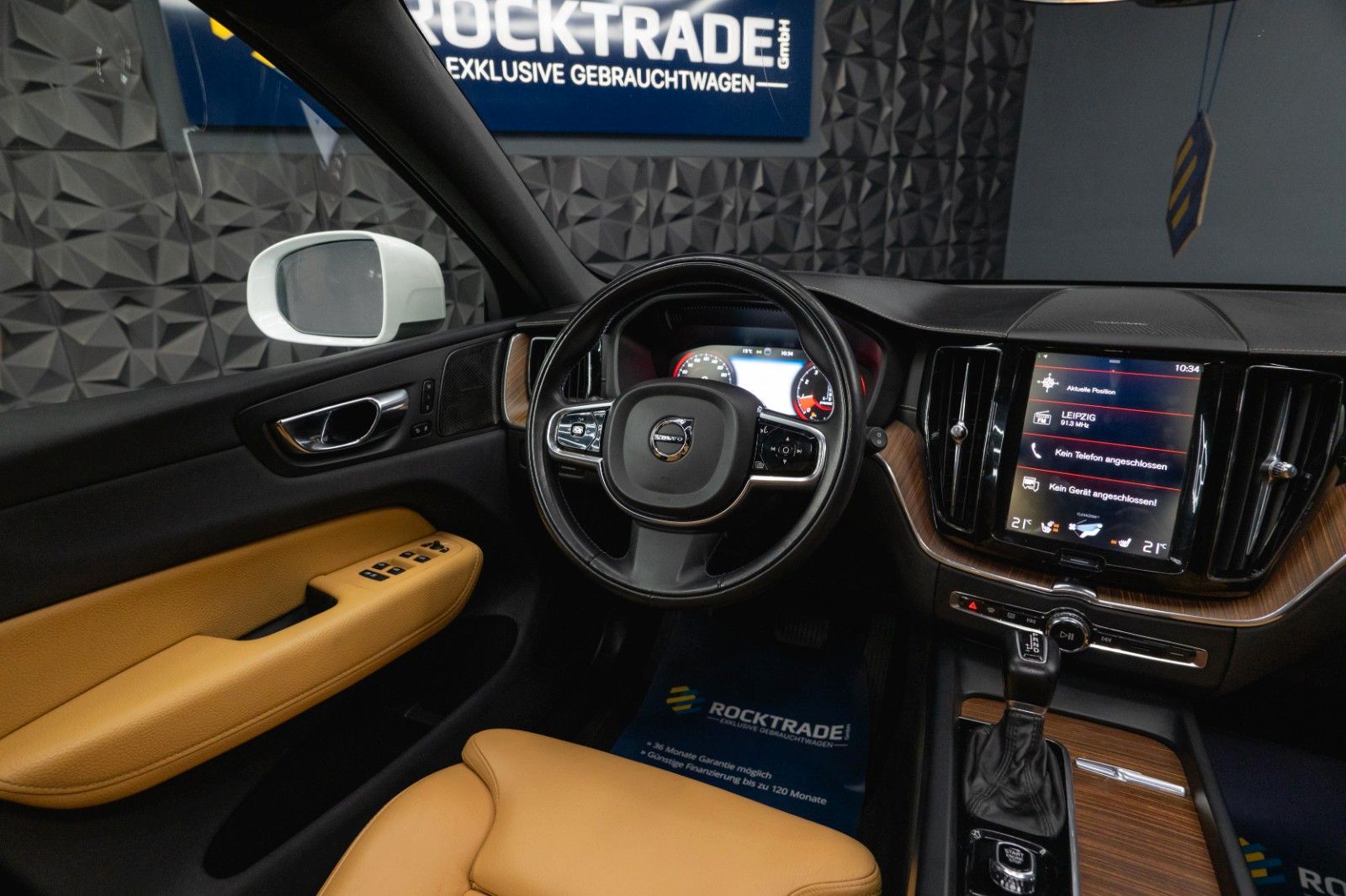 Fahrzeugabbildung Volvo XC60 T5 Inscription AWD | ACC | Pano | H&K | LED
