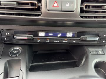 Citroën Berlingo Shine M 1.2 PT 110 °AHK°Navi°HUD°RFK°