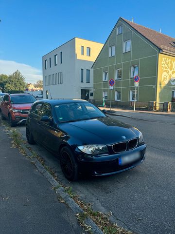 BMW Bmw 123d Automatik/Standheizung/TÜV Neu