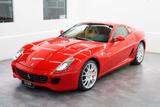 Ferrari 599 GTB - Ferrari LaFerrari mit Halbautomatikschaltung
