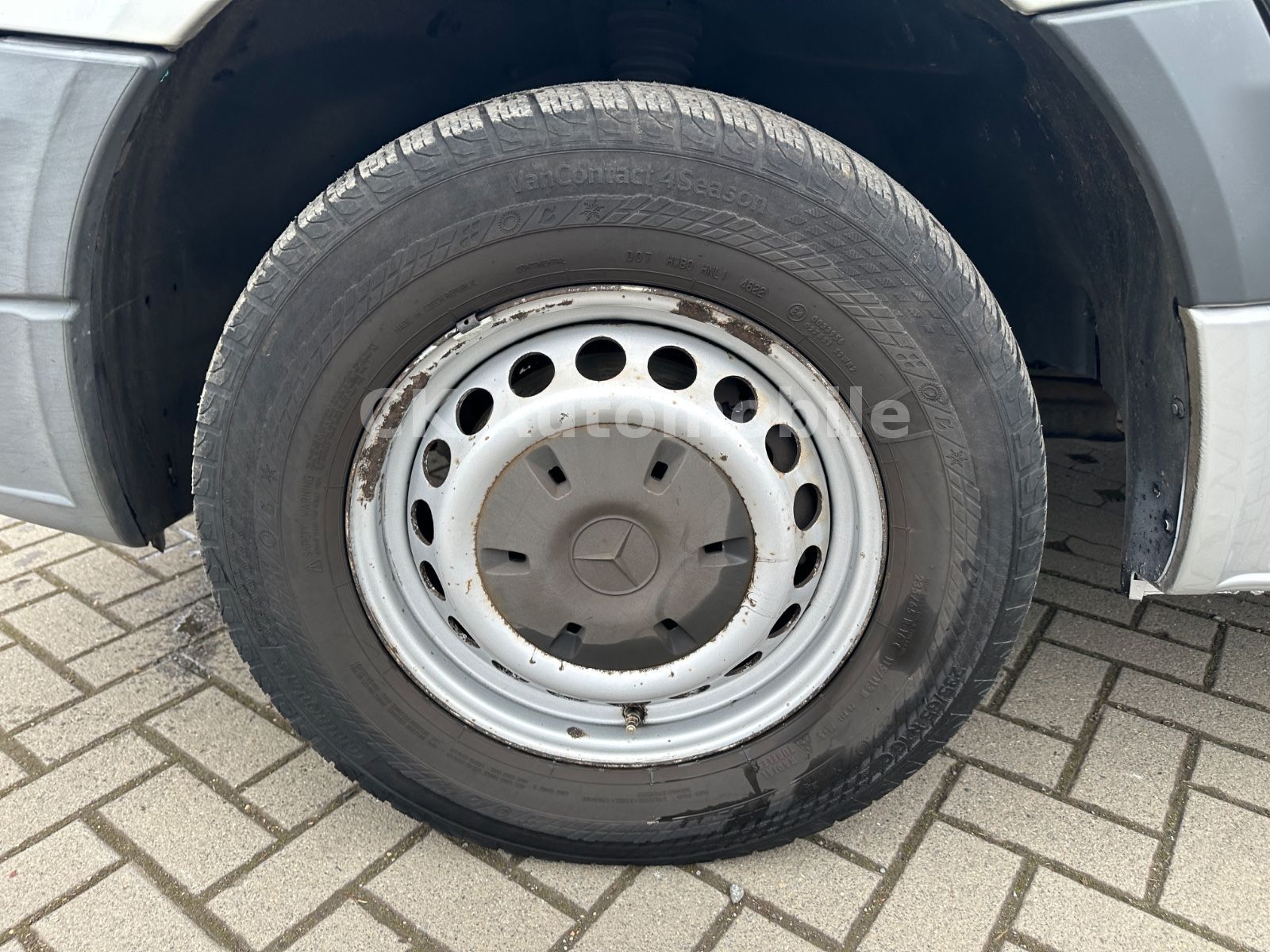 Fahrzeugabbildung Mercedes-Benz Sprinter II Kombi 315 CDI/9 Sitze/Klima/Tempomat