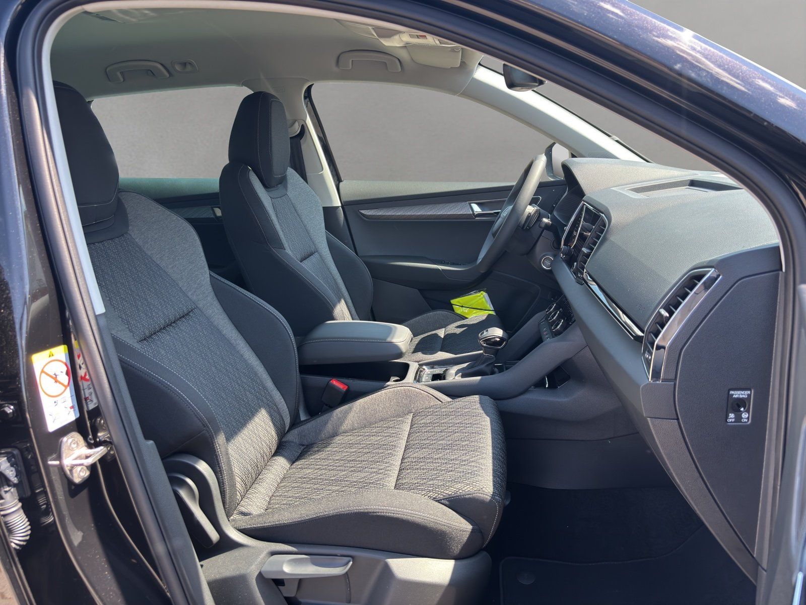 Fahrzeugabbildung SKODA Karoq Balance 1,5 TSI 110 kW DSG MATRIX/RFK/AHK