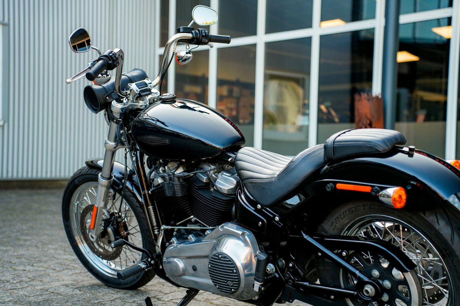 Fahrzeugabbildung Harley-Davidson FXST Softail Standard 107 cui - Soziuskit
