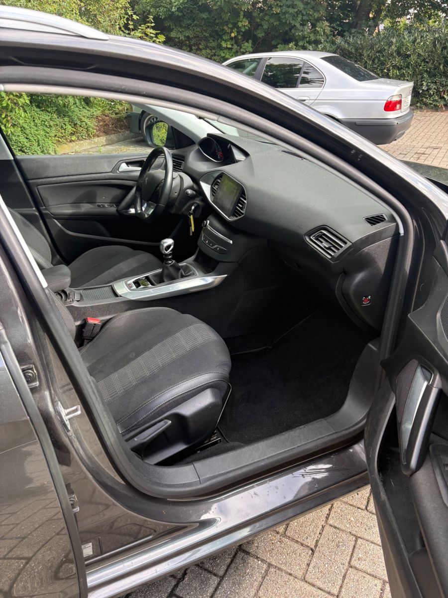 Photo 6 of PEUGEOT 308