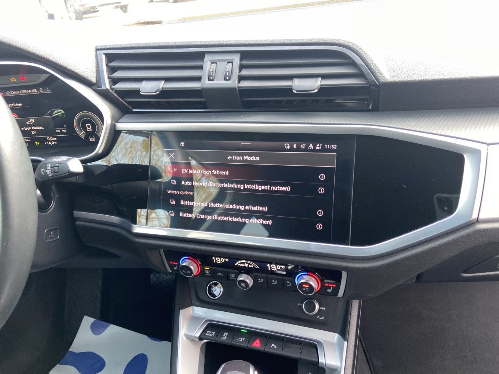Audi Q3 45 TFSI e Matrix/Navi/RFK/AHZ/DAB/ACC/Busines foto 21