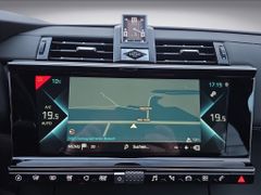 Fahrzeugabbildung DS Automobiles DS 7 1.6 E-Tense 225 Grand Chic
