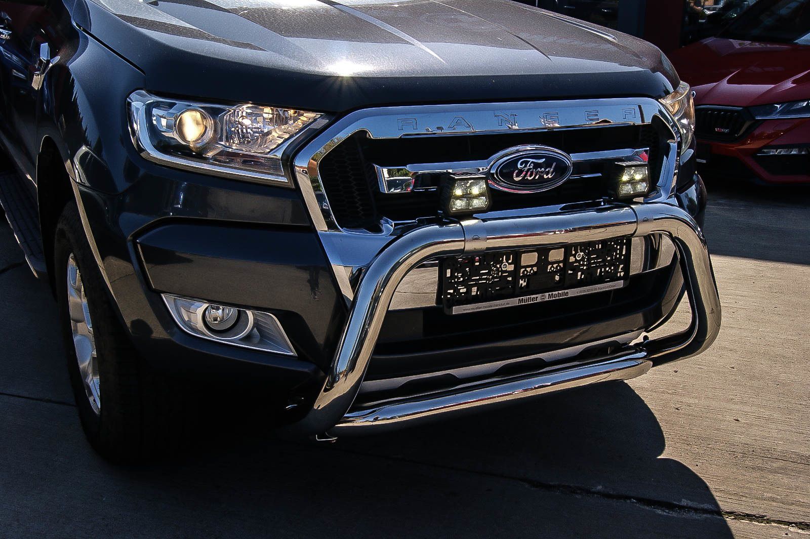 Fahrzeugabbildung Ford Ranger Limited 2.2 Doka 4x4 HARDTOP OFFROAD AHZV