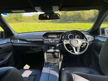 Mercedes E 220 - 3