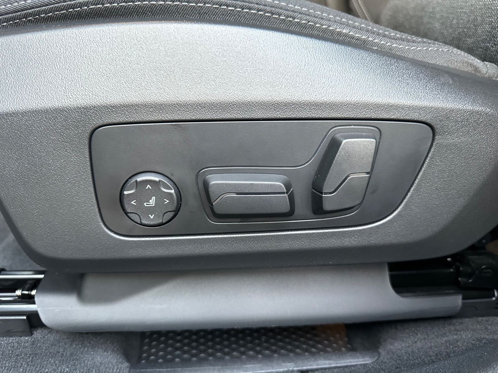 BMW X2 20 i sDrive Navi LED Rückfahrkamera foto 17