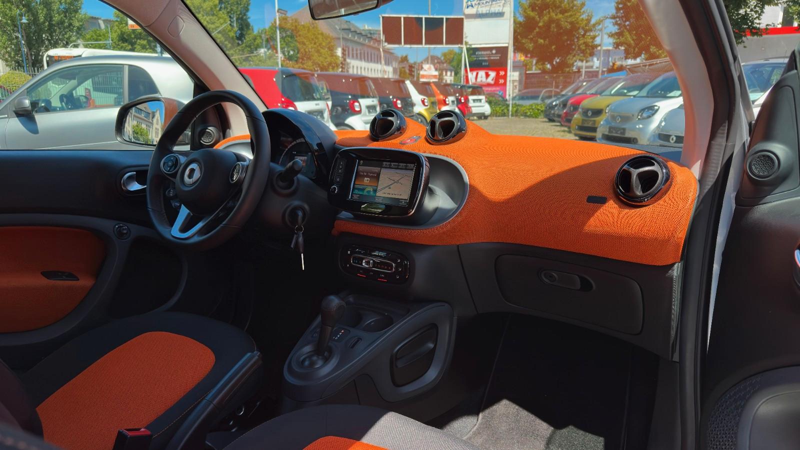 Smart Coupé DCT SILVER EDITION! NUR 34 TKM!