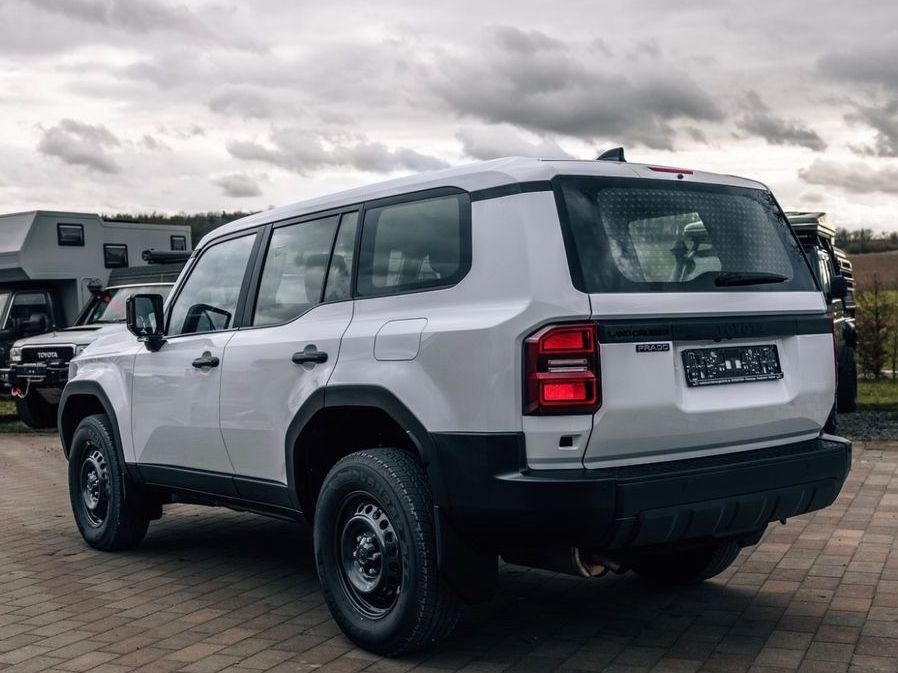 Toyota Land Cruiser Prado 250 imagem 3