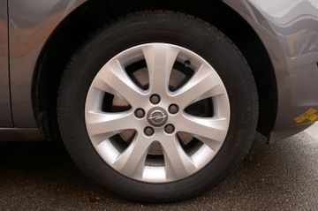 Fahrzeugabbildung Opel Meriva B Innovation / SHZ/Kamera