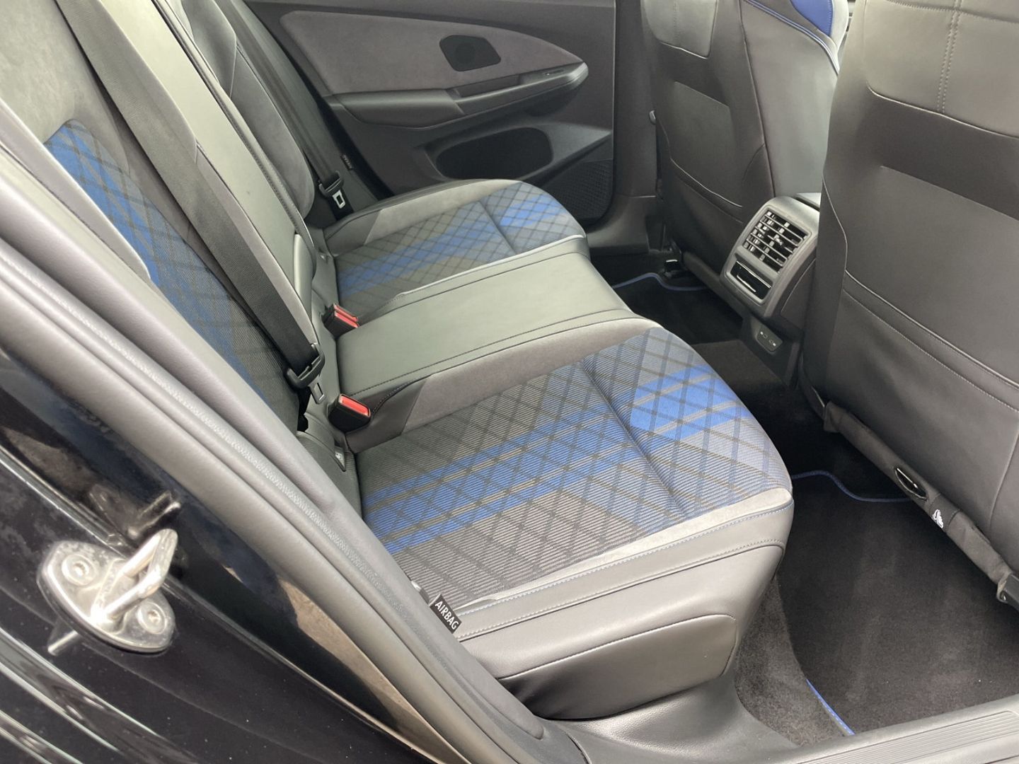 Volkswagen Golf - Bild 8