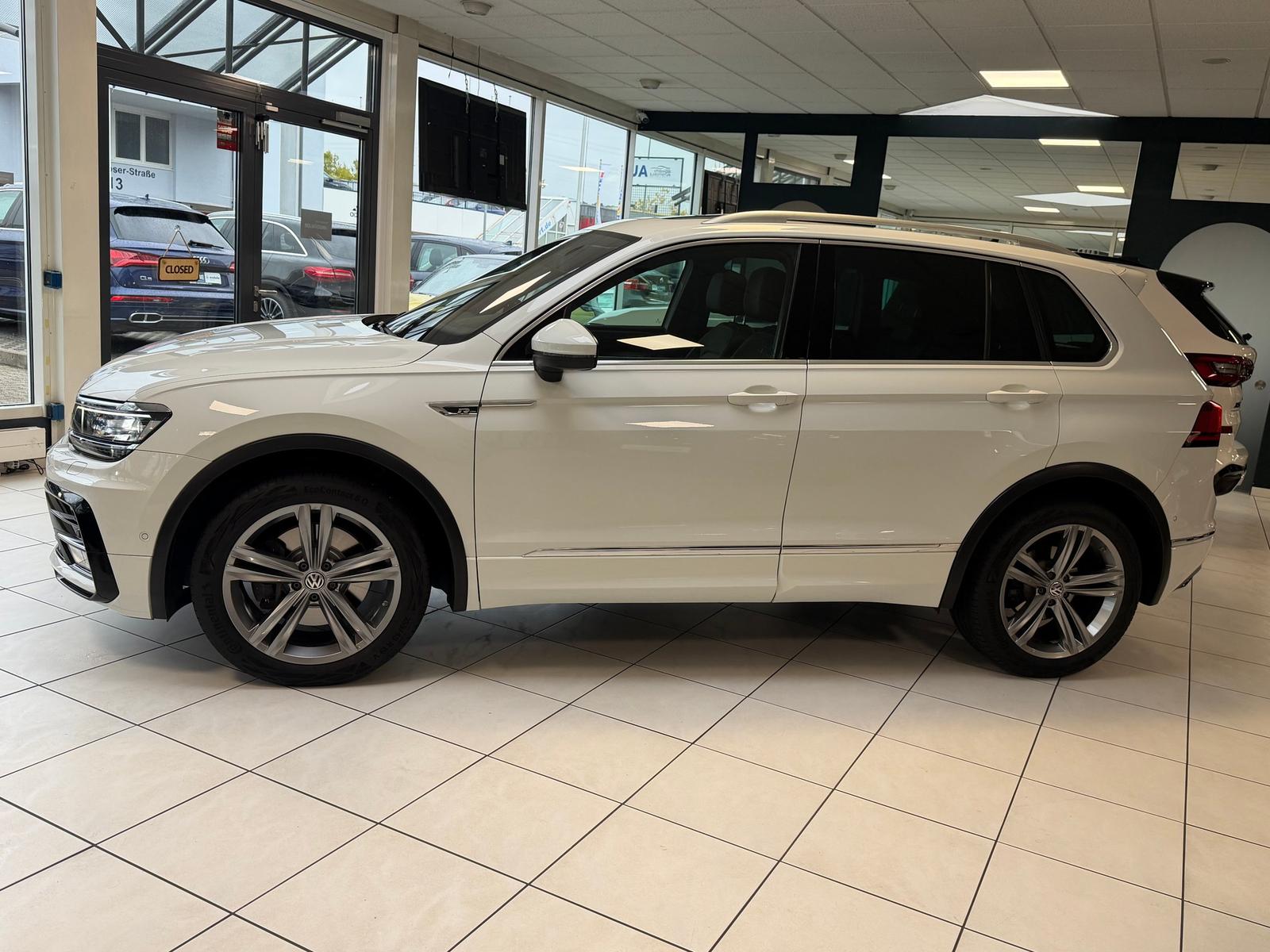 Volkswagen Tiguan 2.0 TSI R-Line 220PS 4M DSG Pano ACC LED