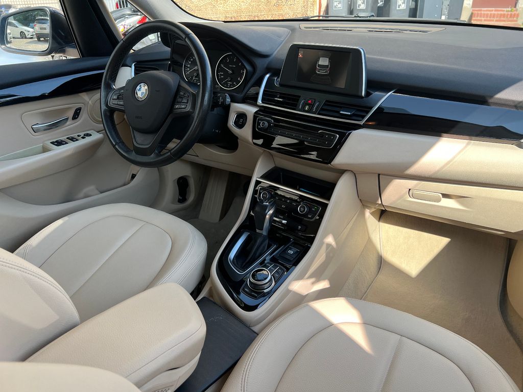 BMW 216 d Active Tourer Advantage Automatik Leder Xen
