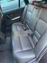 BMW 330d X-Drive + M-Paket + Shadow Line - BMW 330 Kombi 330d m paket mit Diesel-Antrieb