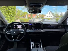 VW Passat Variant Elegance/ IQ DRIVE/ Apple CarPlay