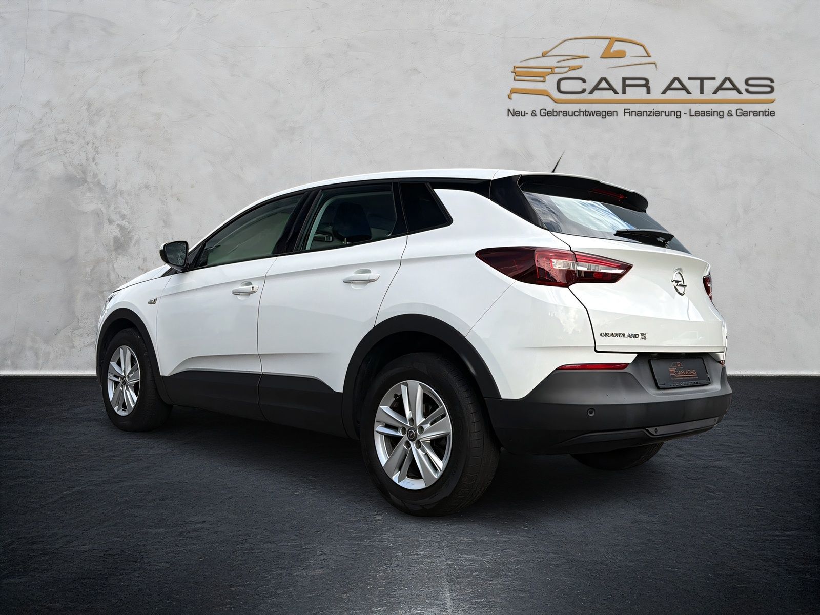 Fahrzeugabbildung Opel Grandland Edition SITZHEIZ. PDC 2 ZONEN KLIMAAUT