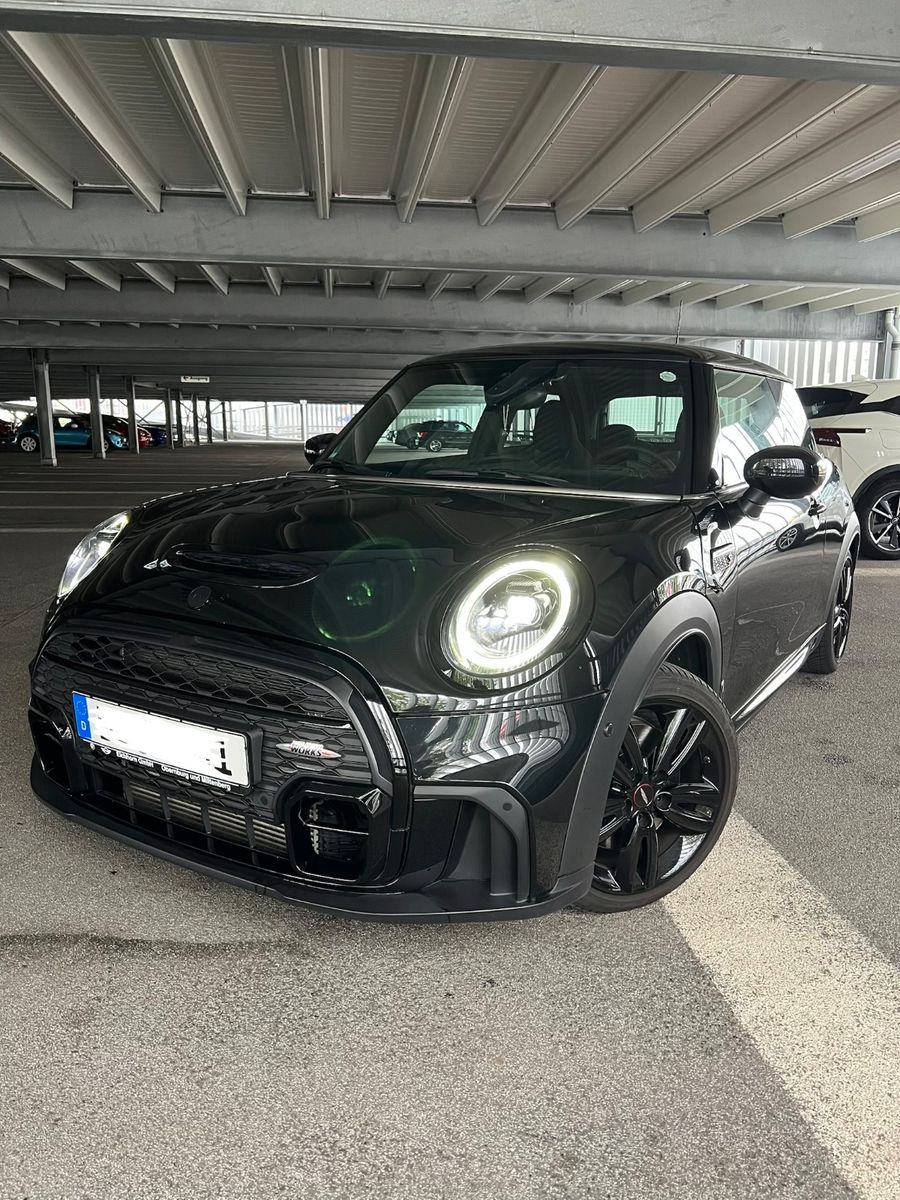 MINI Cooper S Cabrio JCW Trim Steptronic John Coo...