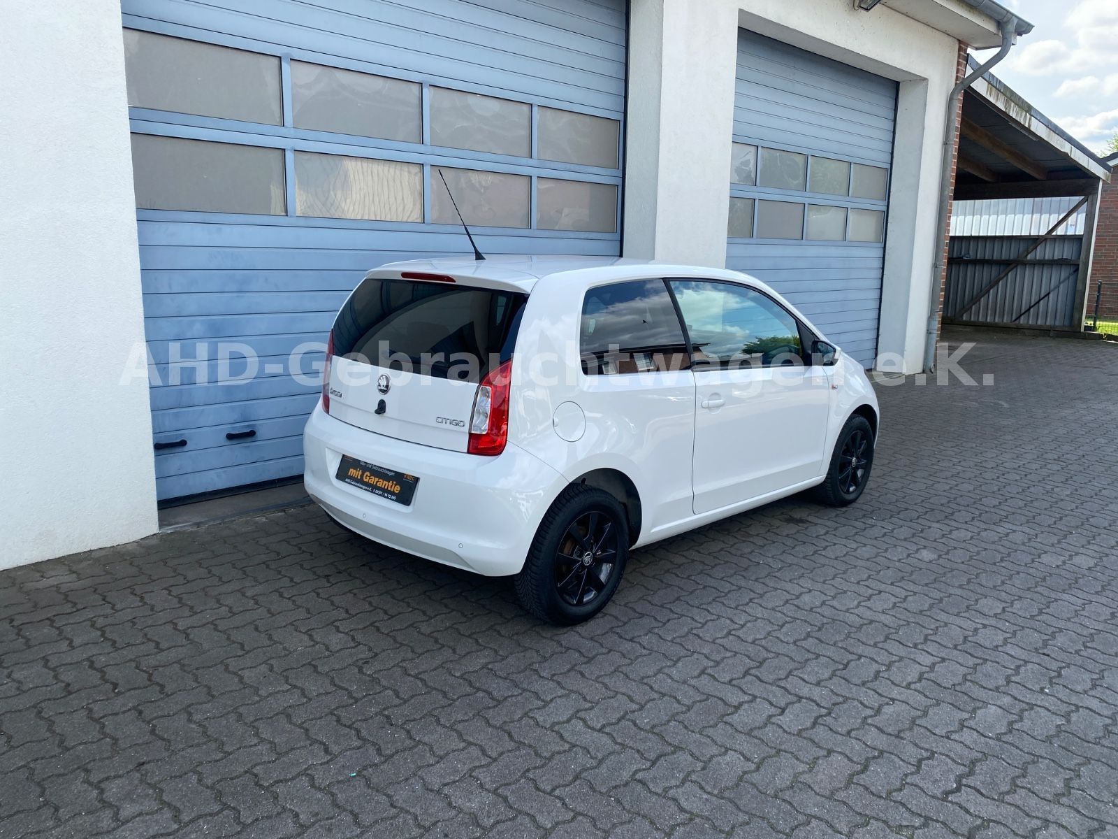 Fahrzeugabbildung SKODA Citigo Elegance Navi SHZ PDC Tempomat Alufelgen