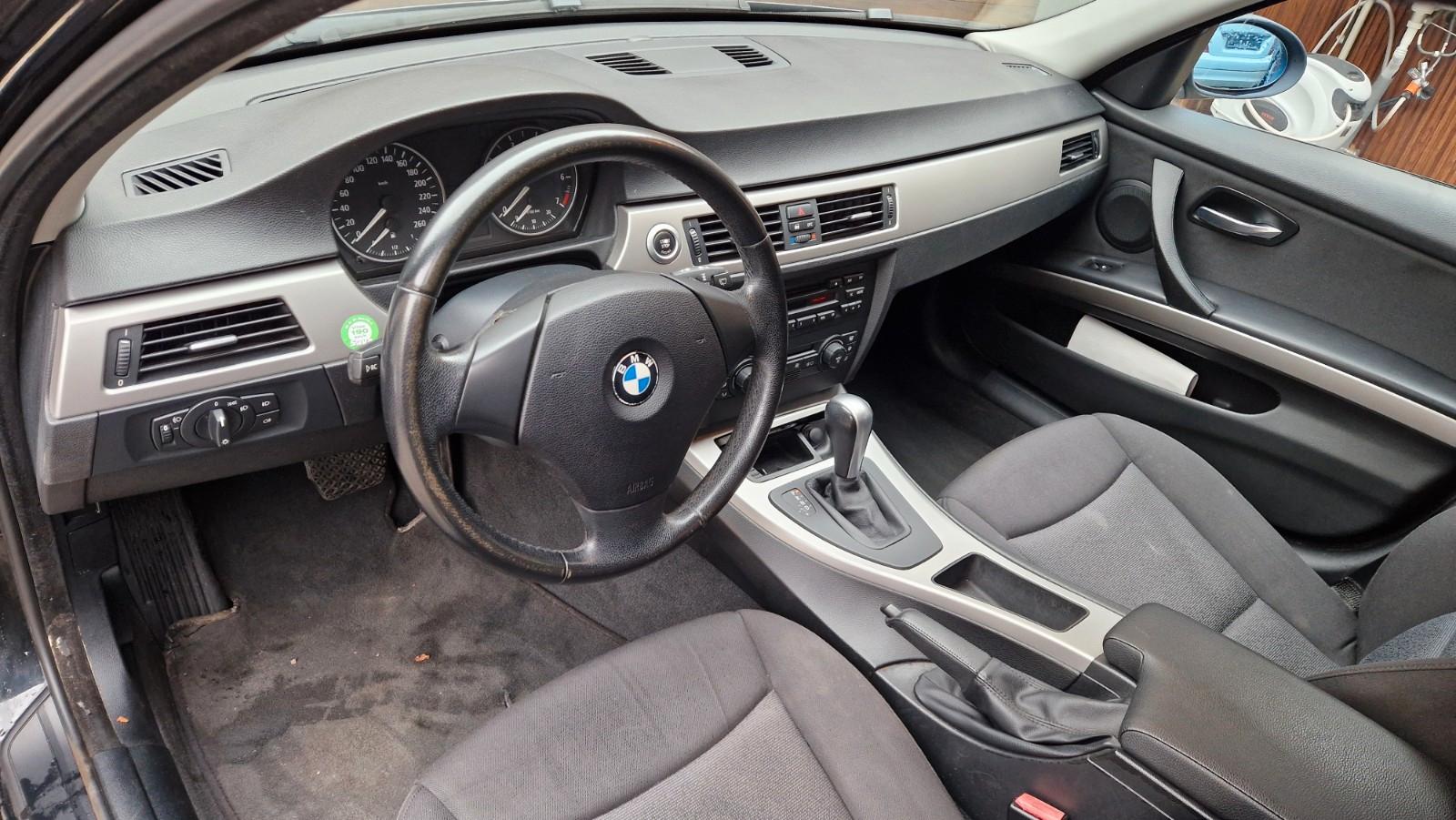 BMW 320 2006 — photo 12