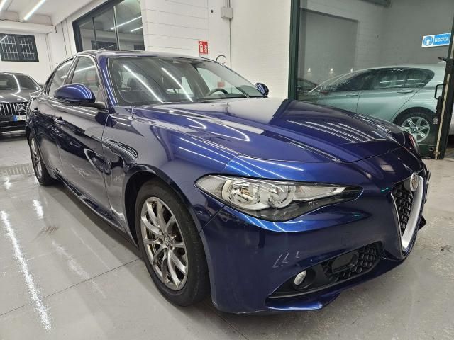 Alfa Romeo Giulia 2.2 t Super 150cv auto