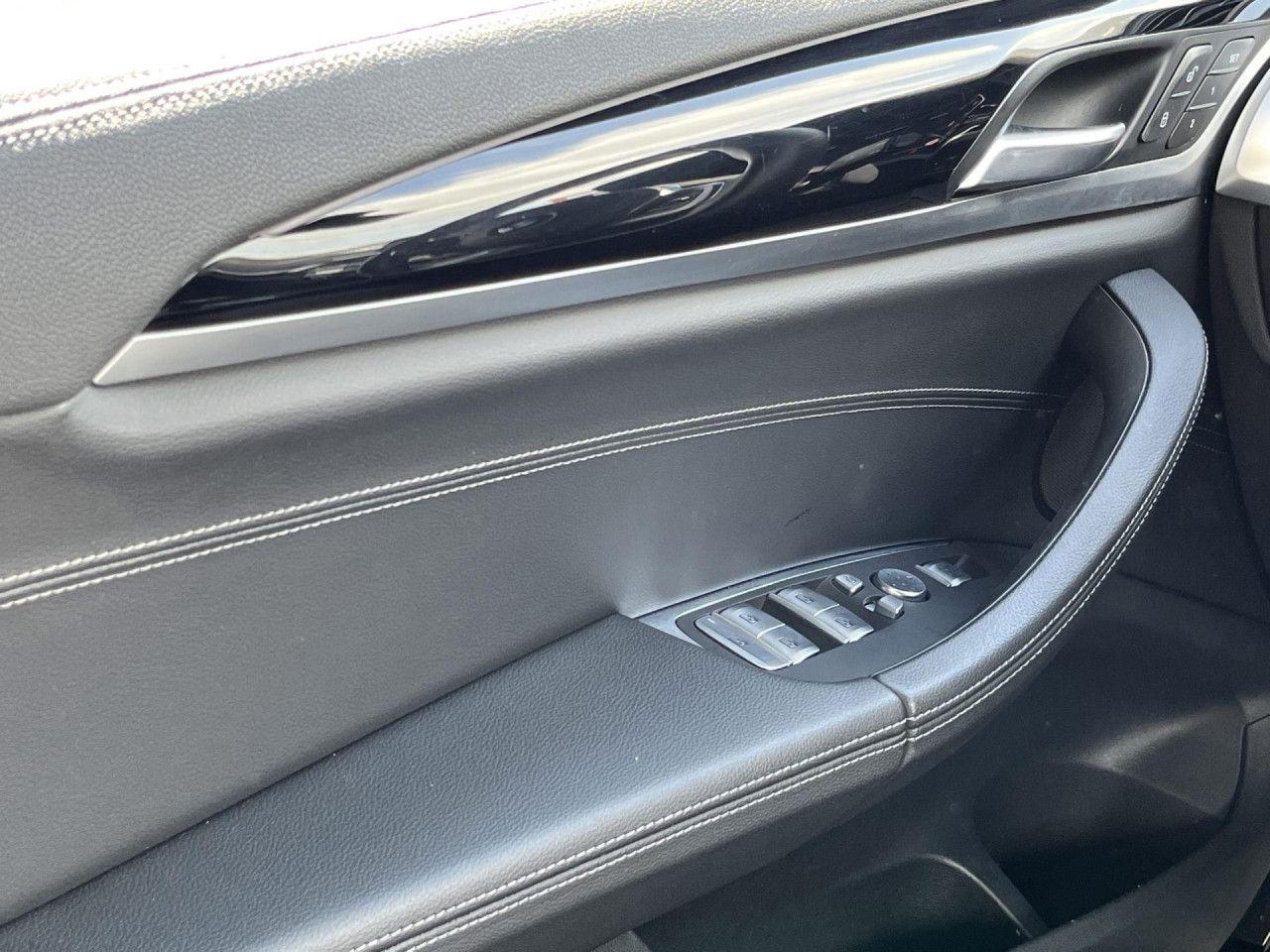 BMW X3 M40d HUD HIFI DAB RFK Stdhz AHK Pano 19"