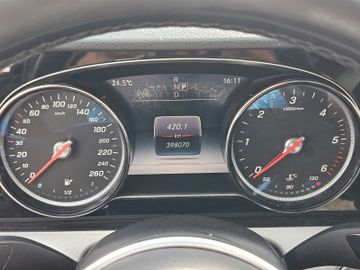 Mercedes E 200 - 9