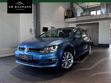 Volkswagen Golf - 1