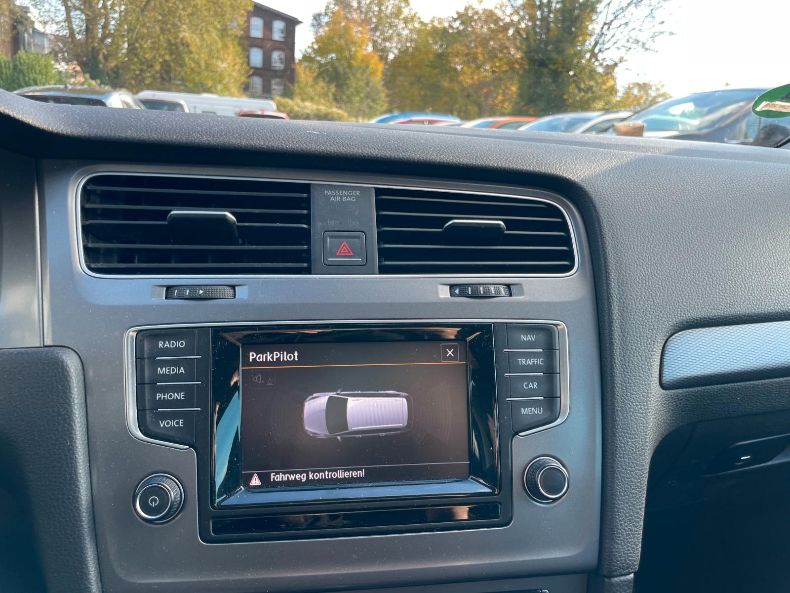Volkswagen Golf 2015 — photo 23