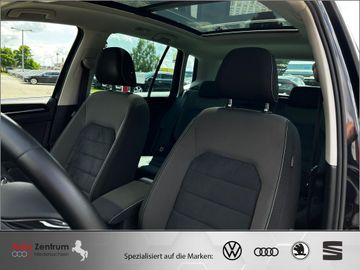 Volkswagen Golf Sportsvan - 12