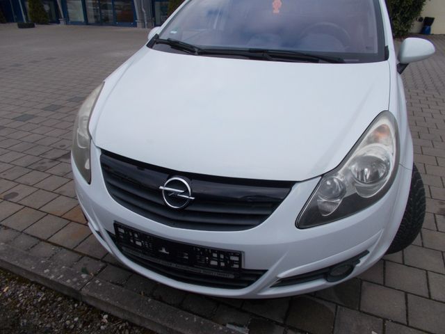 Opel Corsa D Color Edition