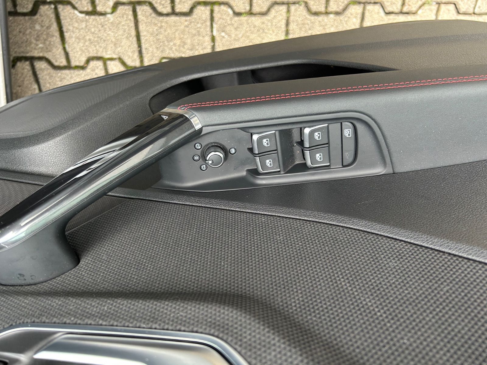 Fahrzeugabbildung Audi Q2 40 TFSI quattro S line